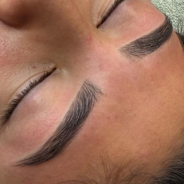 Barely There Brow Tab